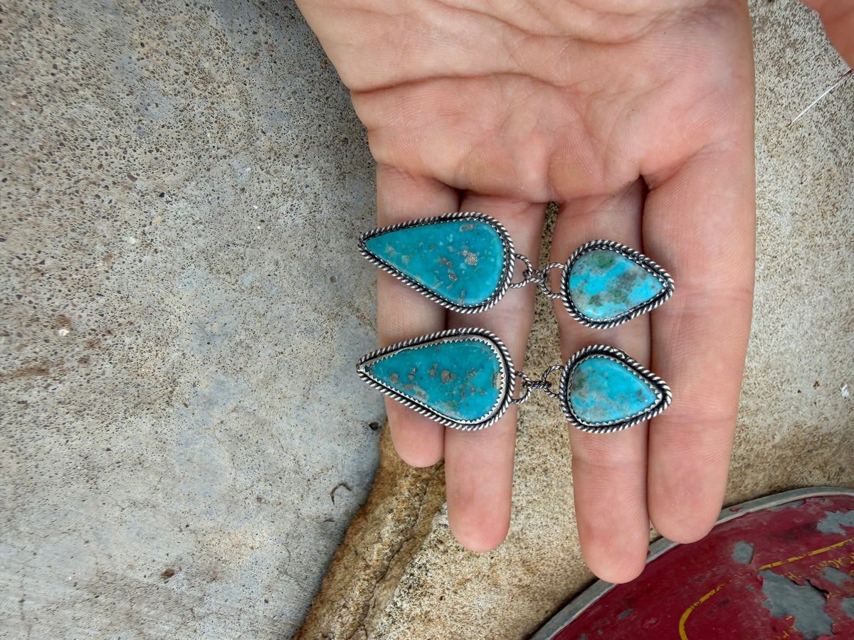 Vaquera Dangles