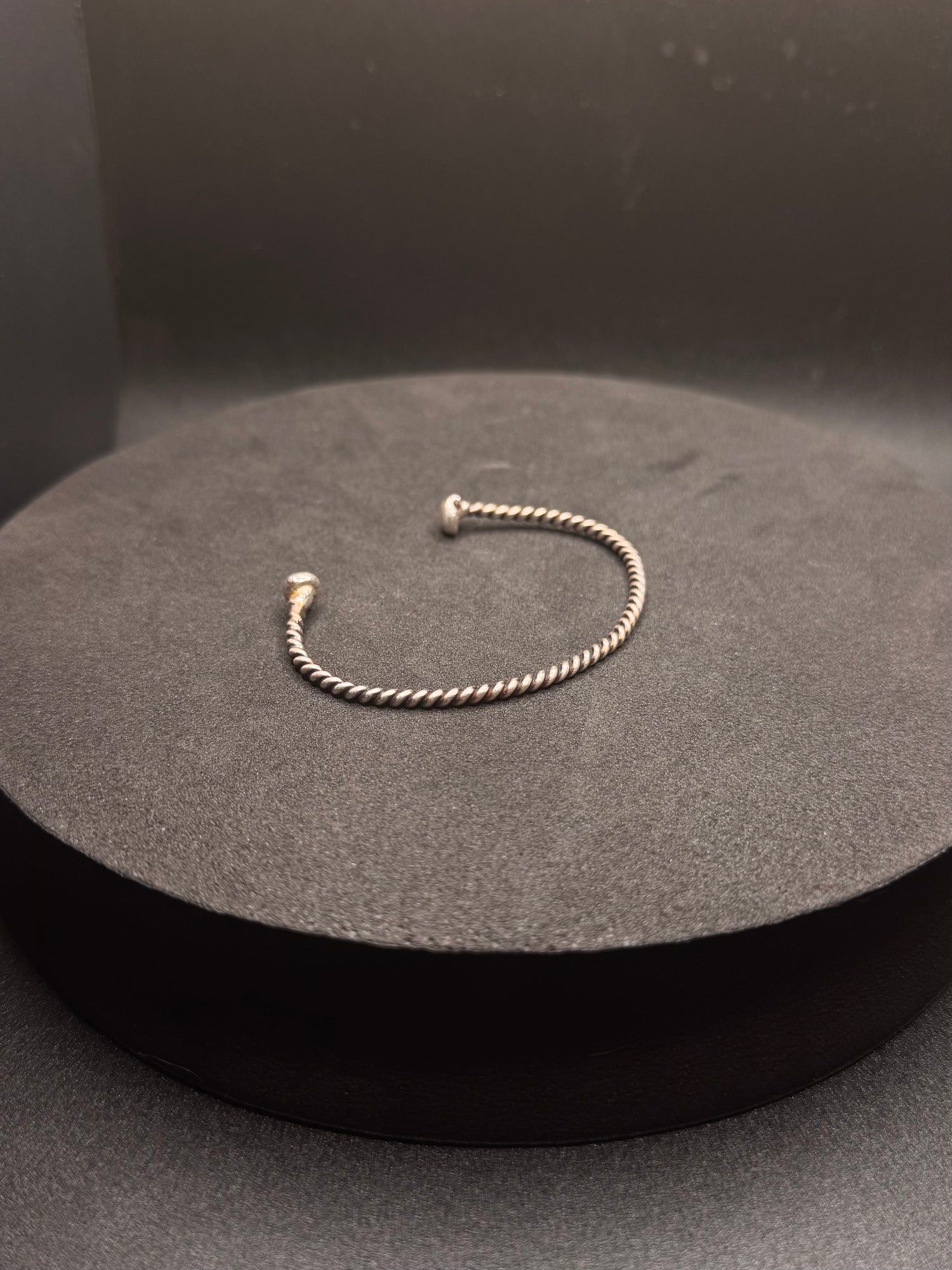 Lariat cuff